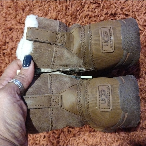 Kids UGG duck boots - Picture 3 of 7